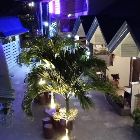 Foxtail Guesthouse Siargao 卢纳将军城 外观 照片